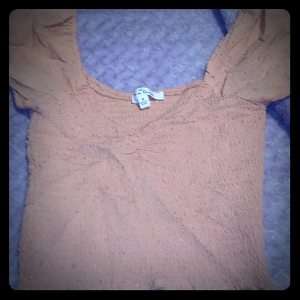 Women's size small crop